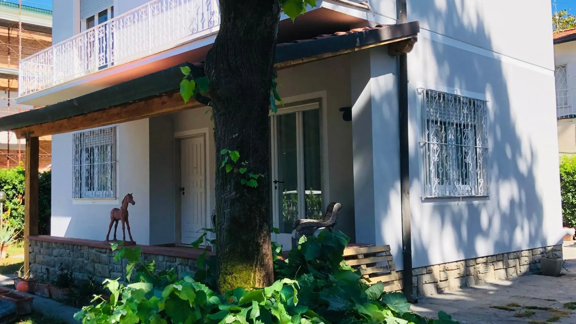 Villa Enrica: Soggiorno Nel Cuore Della Toscana Lido di Camaiore